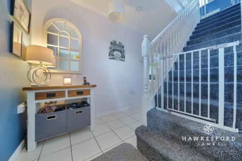 Honesty Close, Sittingbourne - Entrance hall