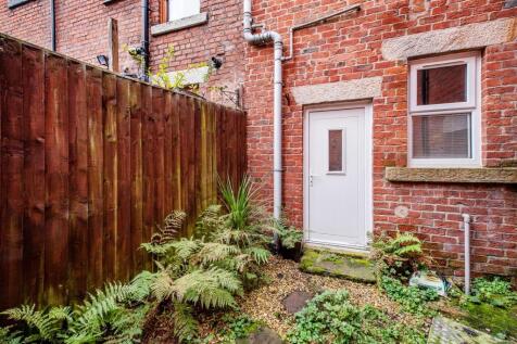 Shared Yard