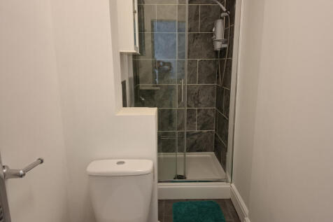 Grimsby, DN32 photo 5