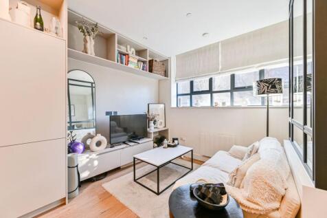 London, SW12 - property photo