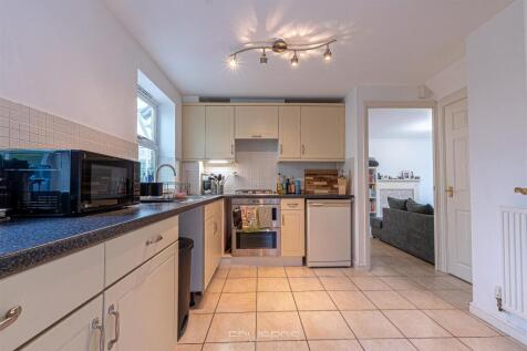 Wollaton Road, Ferndown photo 4