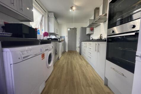 Miskin Street, Cathays photo 2