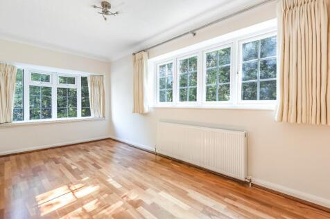 Lindale Close, Wentworth, GU25 4NT photo 3