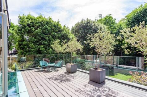 62b2eb6b8475d-l-8637