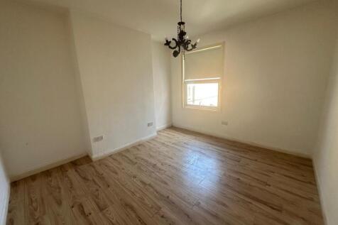 Ashburnham Court, Ashburnham Road, Bedford photo 5