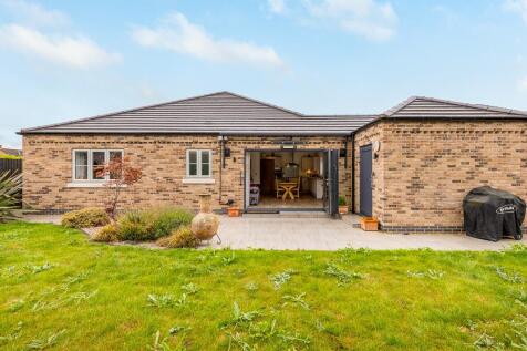 3 Rainbow Court (Pinchbeck)-12.jpg