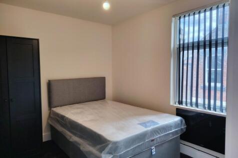 1-bed flat on Bairstow Street, Preston, £595/mo