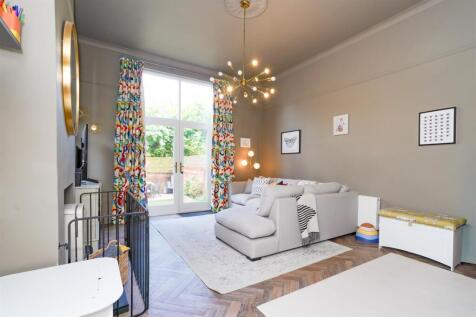 14 The Grange Mews Leamington Spa-18.jpg
