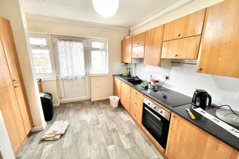 Swanage Road, Southend-on-Sea, Essex, SS2 photo 5