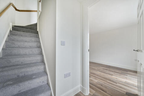 1389193-12-694010...