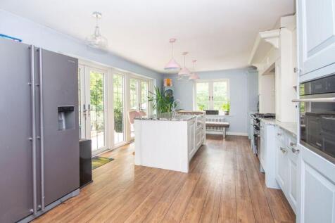 Kitchen-Breakfast Room
