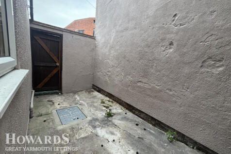 Napoleon Place, GREAT YARMOUTH photo 4