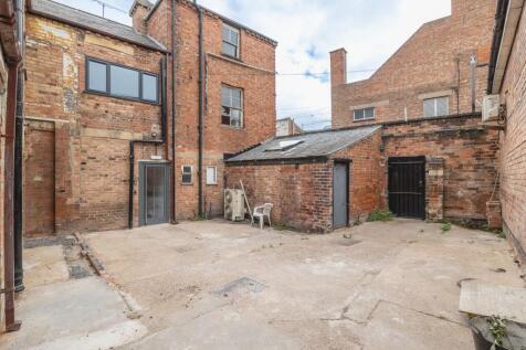 Rear Courtyard
