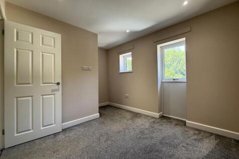 Longford Lane, Gloucester, GL2 photo 2