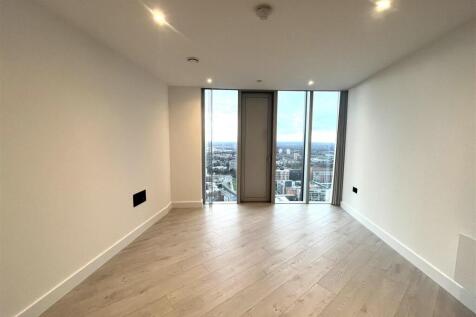 Living Area.1.jpeg