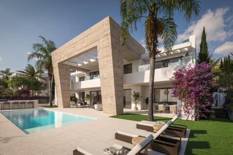 Villa &amp; Pool
