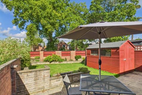 EWEMOVE TIVERTON - REAR GARDEN