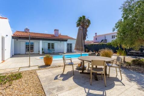 3 Bedroom Villa with Pool in Vale da Telha, Aljezur