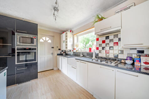 38-682378aa0aeda-...