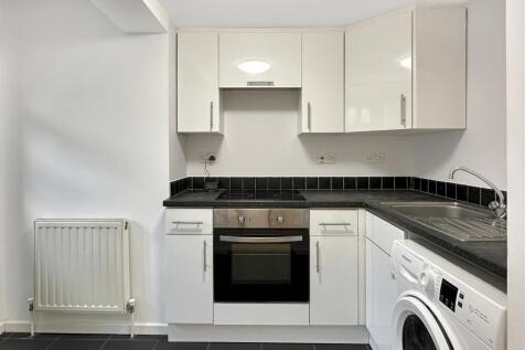 Verulam Way, Cambridge photo 3