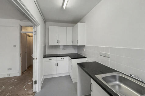 56b Childebert Road, Balham, London SW17 8EX