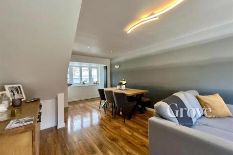 Firth Park Crescent Halesowen 2.jpg
