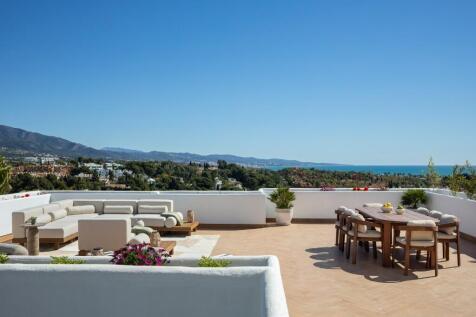 ROOF TERRACE