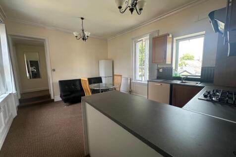 2 bed flat, St Marys Road, CV31 1JN photo 4