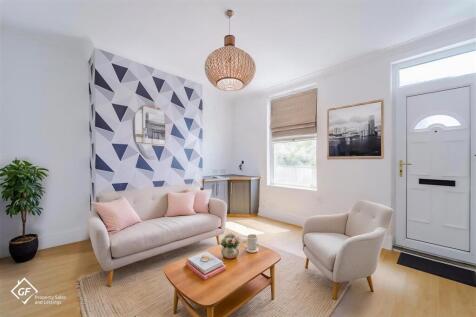 -Buxt-R1 - Living Room - Standard - 0-2.jpg