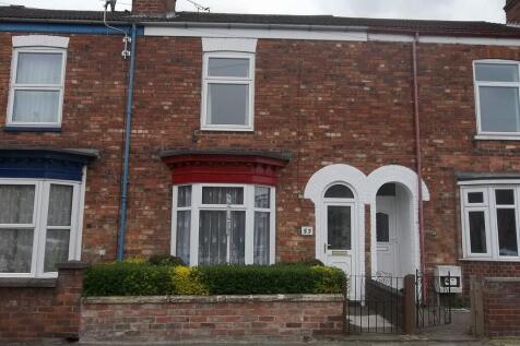 2-bed terraced on Drake Street, Gainsborough, £675/mo