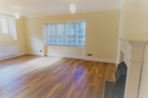 Townshott Close  Bookham photo 3