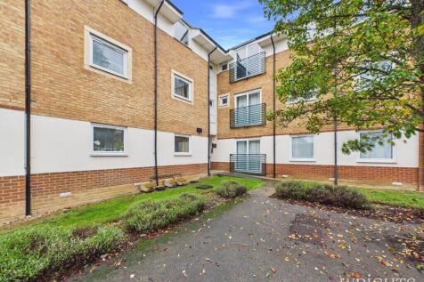 Eddington Crescent, Welwyn Garden City photo 2