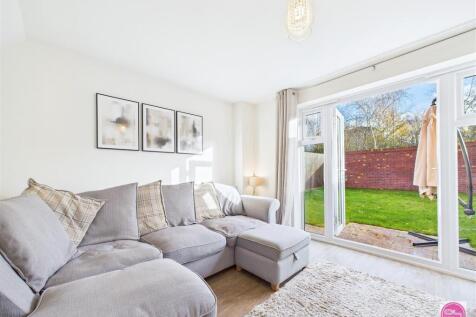 Ashlands Drive, Woodville (17).jpg