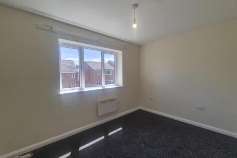 High Street, Lye, Stourbridge photo 4