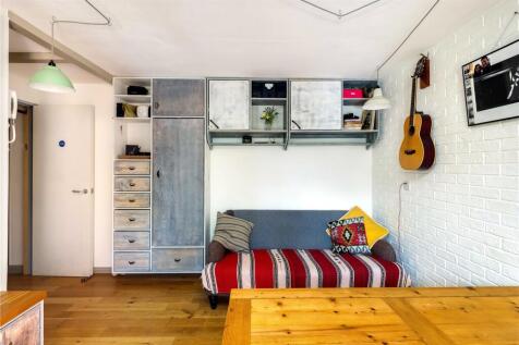 Living Area/Kitchen