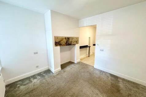 61 High Street, Luddenden, HX2 6PX photo 3