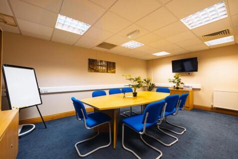 Oaktree Business Centre-30.jpg