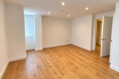 Perrymount Road, Haywards Heath,  photo 3