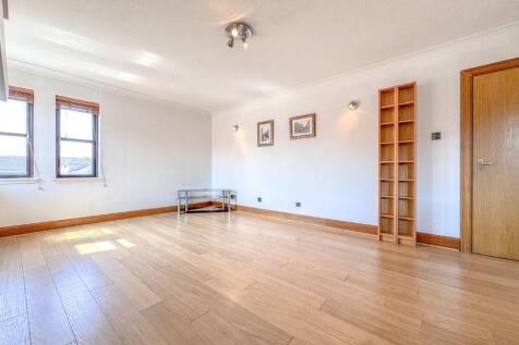 WELLBANK PLACE, UDDINGSTON photo 3