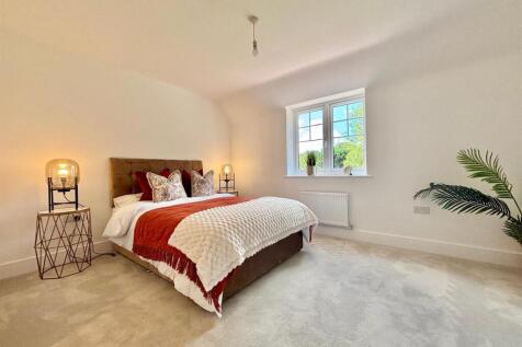 WhatsApp Image 2025-09-11 at 13.57.28_b841e111.jpg