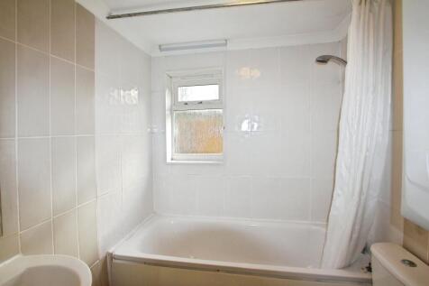 Brighton Road, South Croydon, Surrey, CR2 photo 4