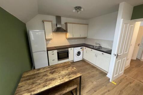 31 Burnage Lane, Manchester photo 3