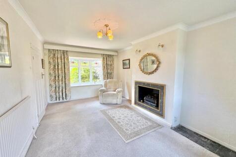 Living Room 1.jpg