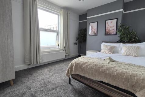 Bedroom 1 (master)