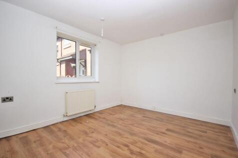 Ridsdale, Widnes, WA8 photo 4