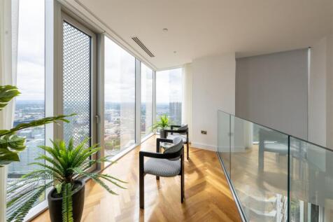 3 bed, 3 bath Apartment in Manchester - Photo 7