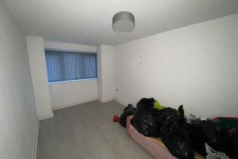 Bedroom 1 T202512171611.jpg