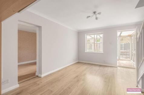 Hanbury Drive, Winchmore Hill, N21 photo 4