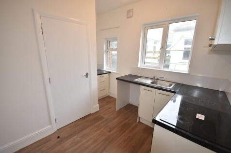 Victoria Road West, Thornton-Cleveleys photo 4