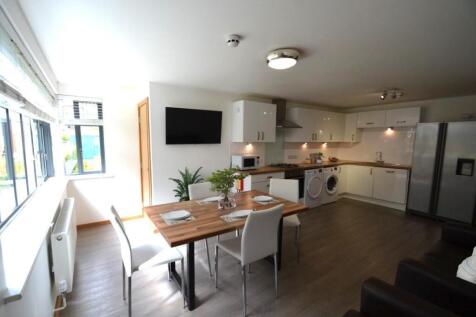 OPEN PLAN LIVING 2.jpg